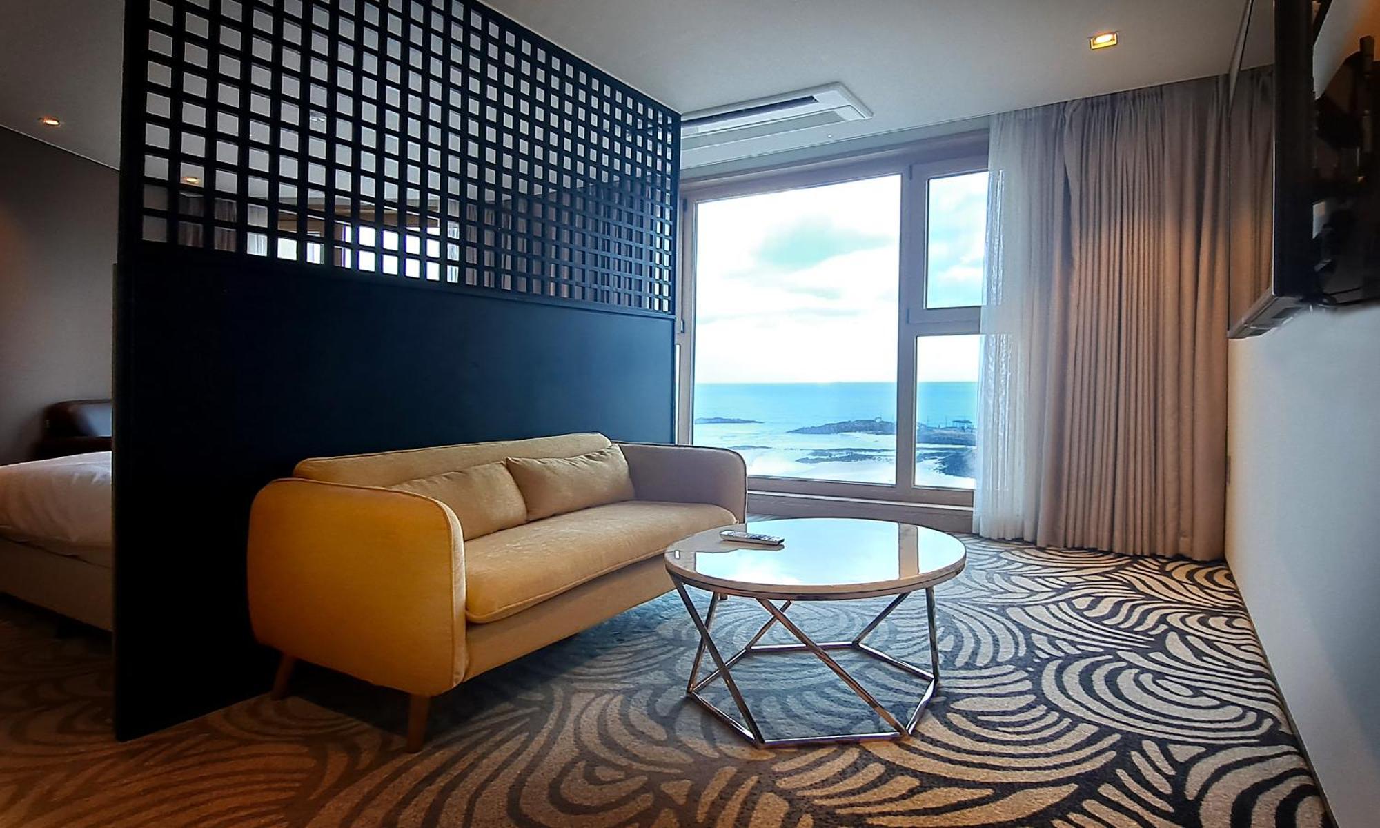 Saint Beach Hotel Jeju Exterior photo