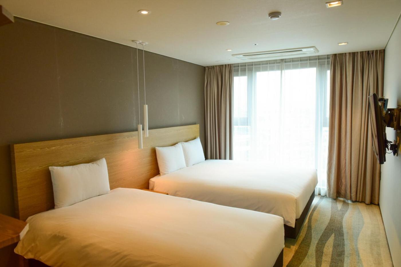 Saint Beach Hotel Jeju Exterior photo